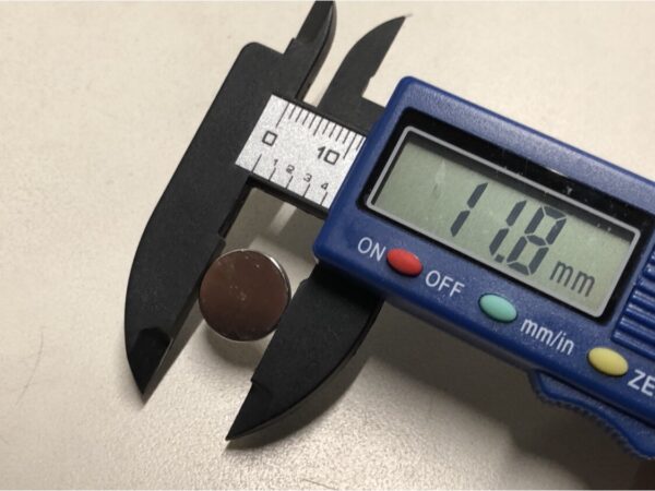 UNIVERSAL ROUND Magnets for GENERAL USE (COUNTERSUNK) RARE EARTH - 1/10 R/C Car - 888180 - Image 2